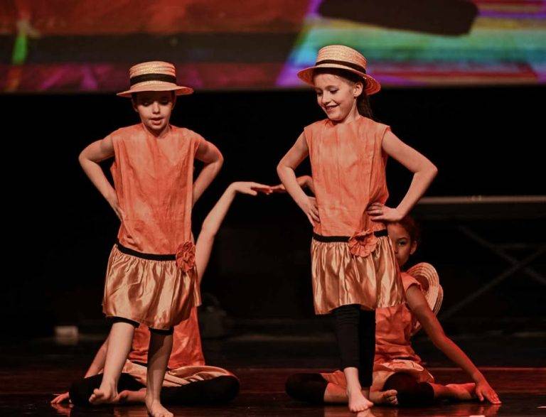 image-2067307327335989